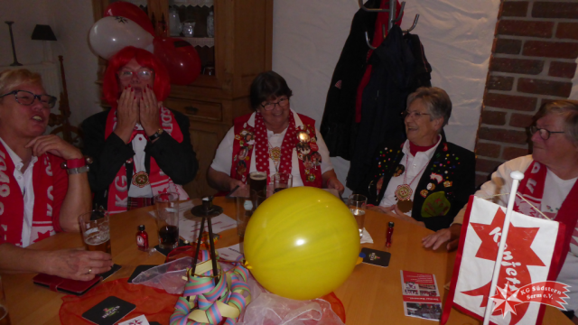 06.11.2022 - Hoppeditzerwachen in Serm